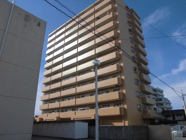 ライオンズマンション松山本町　3LDK
