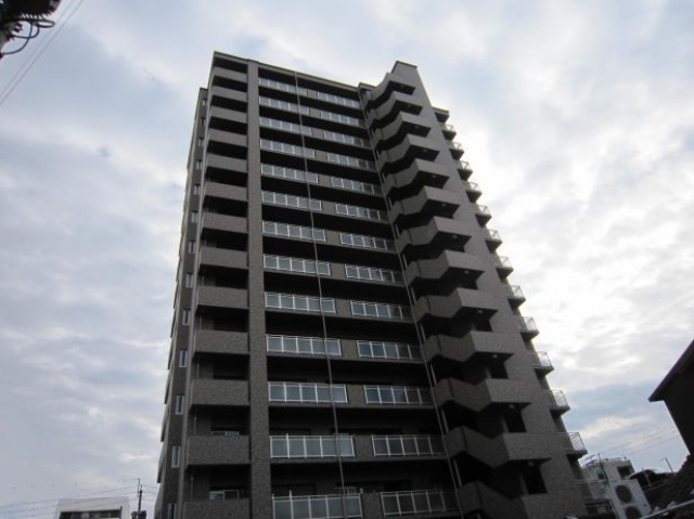 ロイヤルガーデン千舟町　3LDK