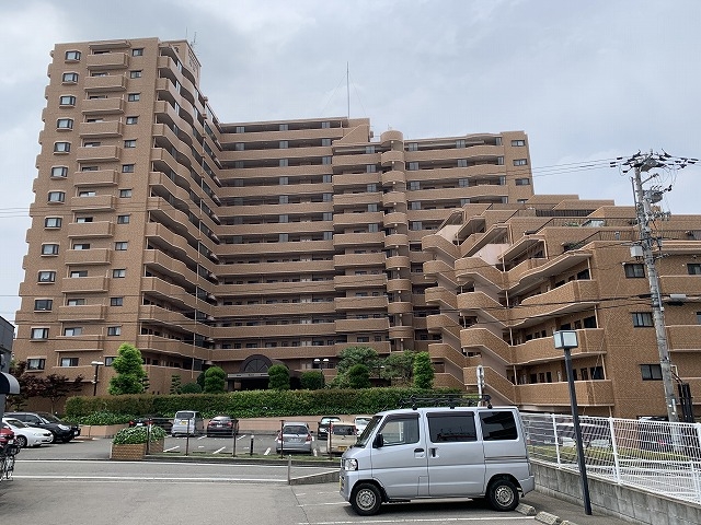 ライオンズガーデン姫原　3LDK